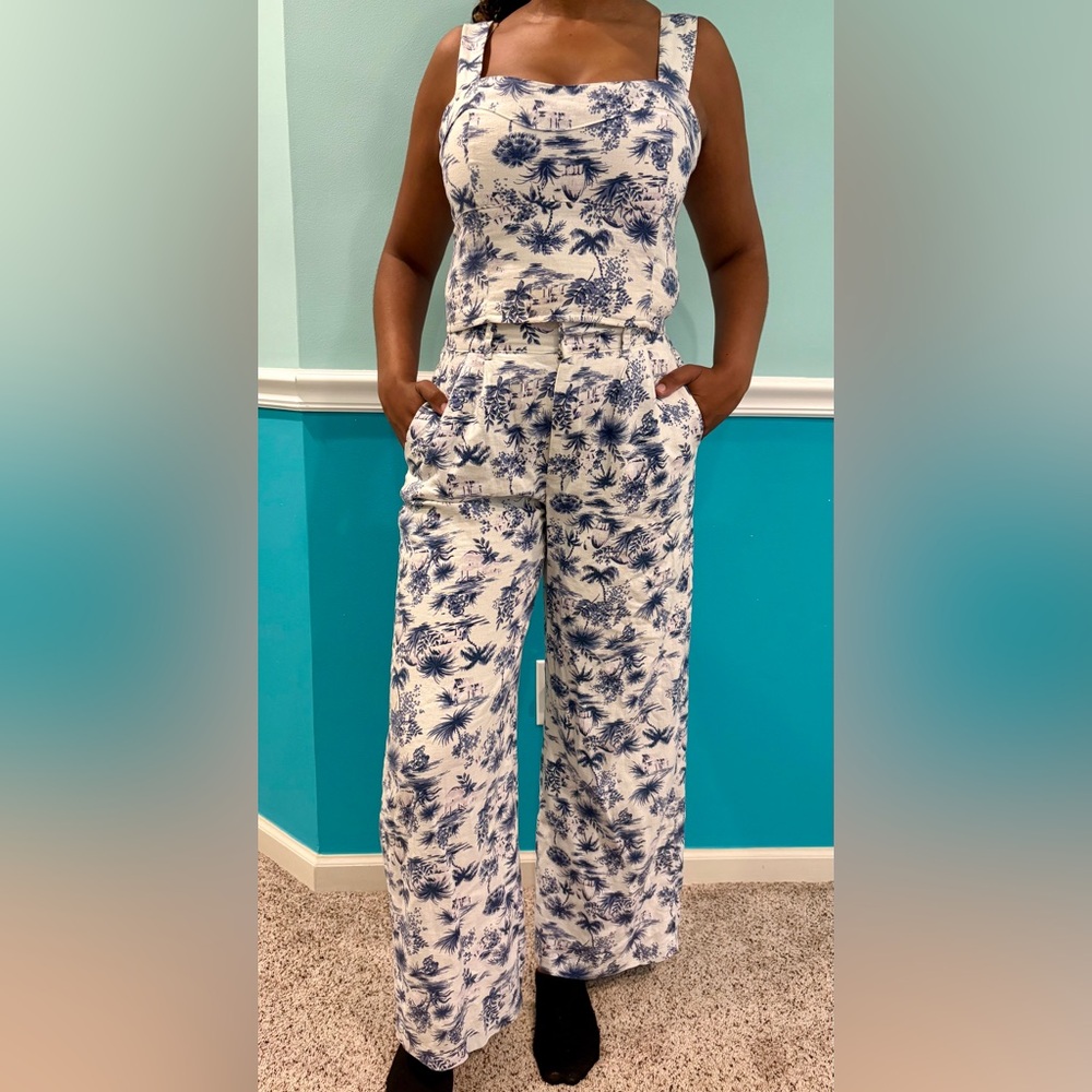 Abercrombie & Fitch Blue and White Floral Matching Set